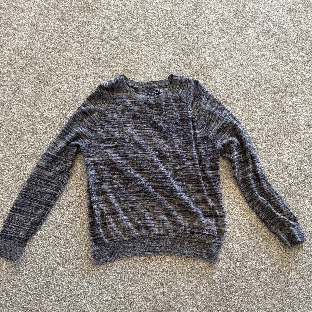 Abercrombie & Fitch Sweater